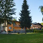 Austria Hotel 3*