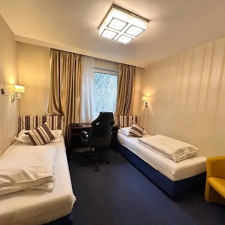 Austria 3*