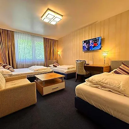 Austria 3*