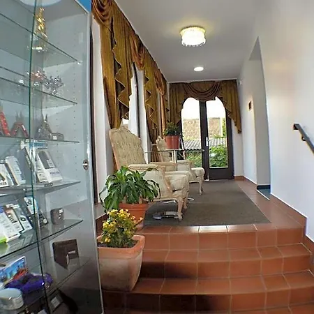 Austria Hotel 3*
